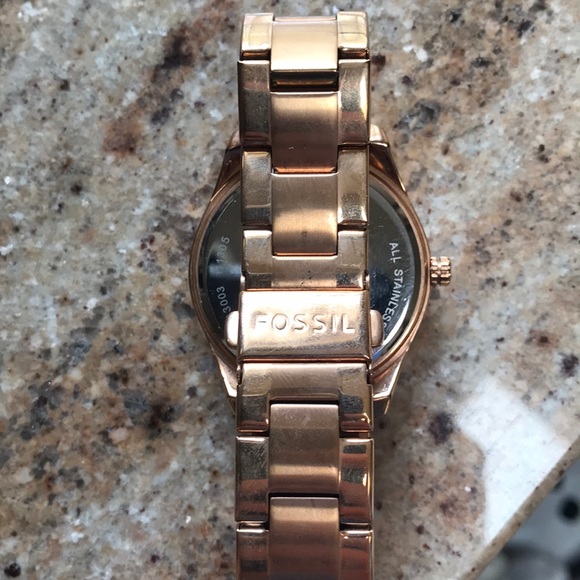 Fossil rose gold  watch - Picture 3 of 6